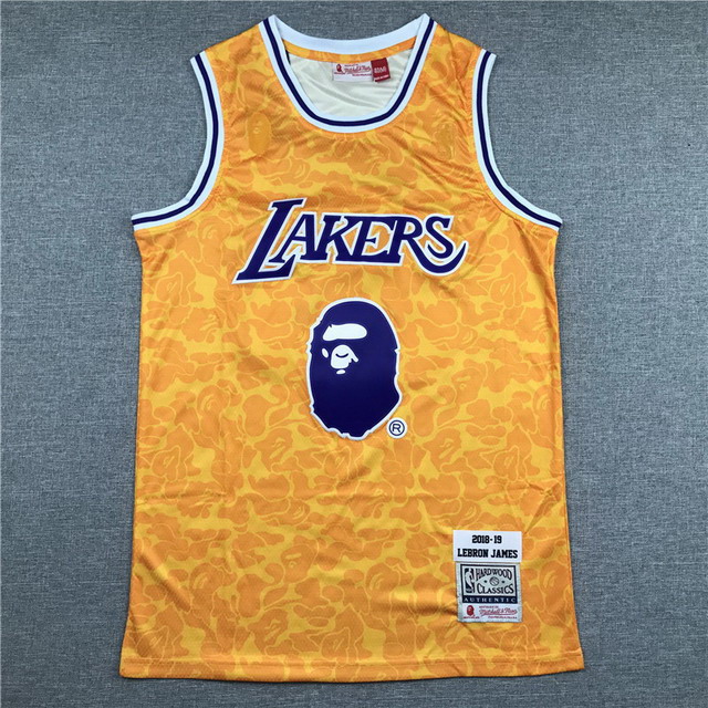 Los Angeles Lakers-239